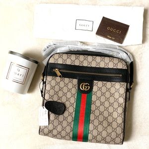 ***SOLD***GG messenger crossbody bag. *New*